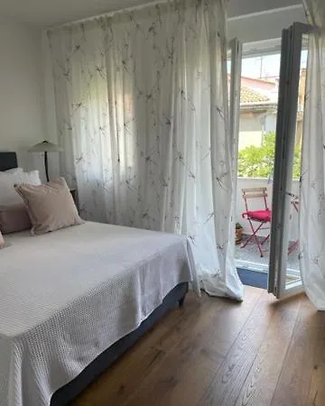Maya Apartment *
